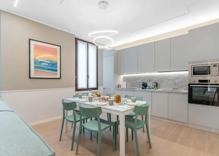 Vitruvio Palace - La Vista Apartments